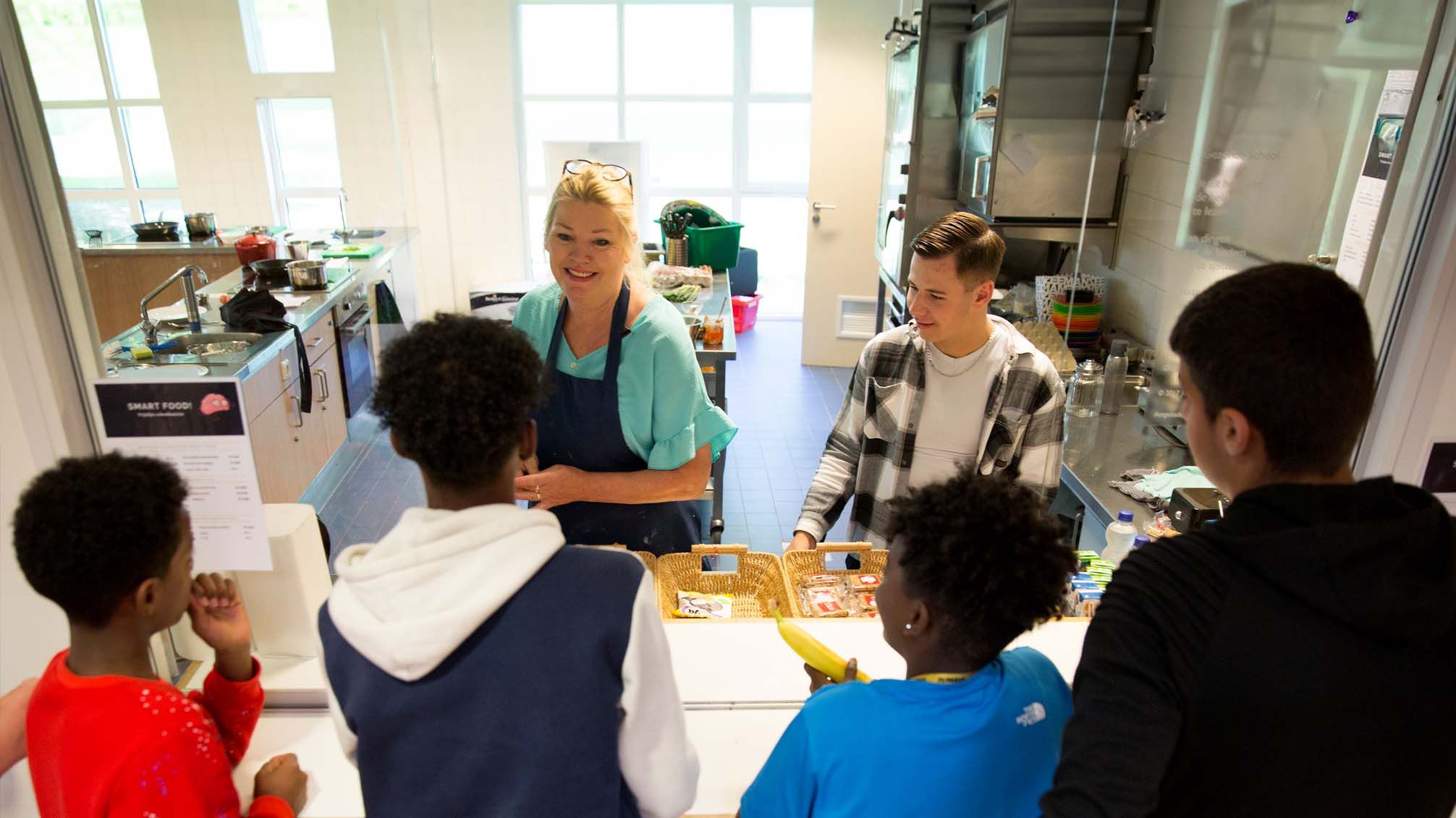 Praktijkschool Uithoorn | Dienstverlening en zorg